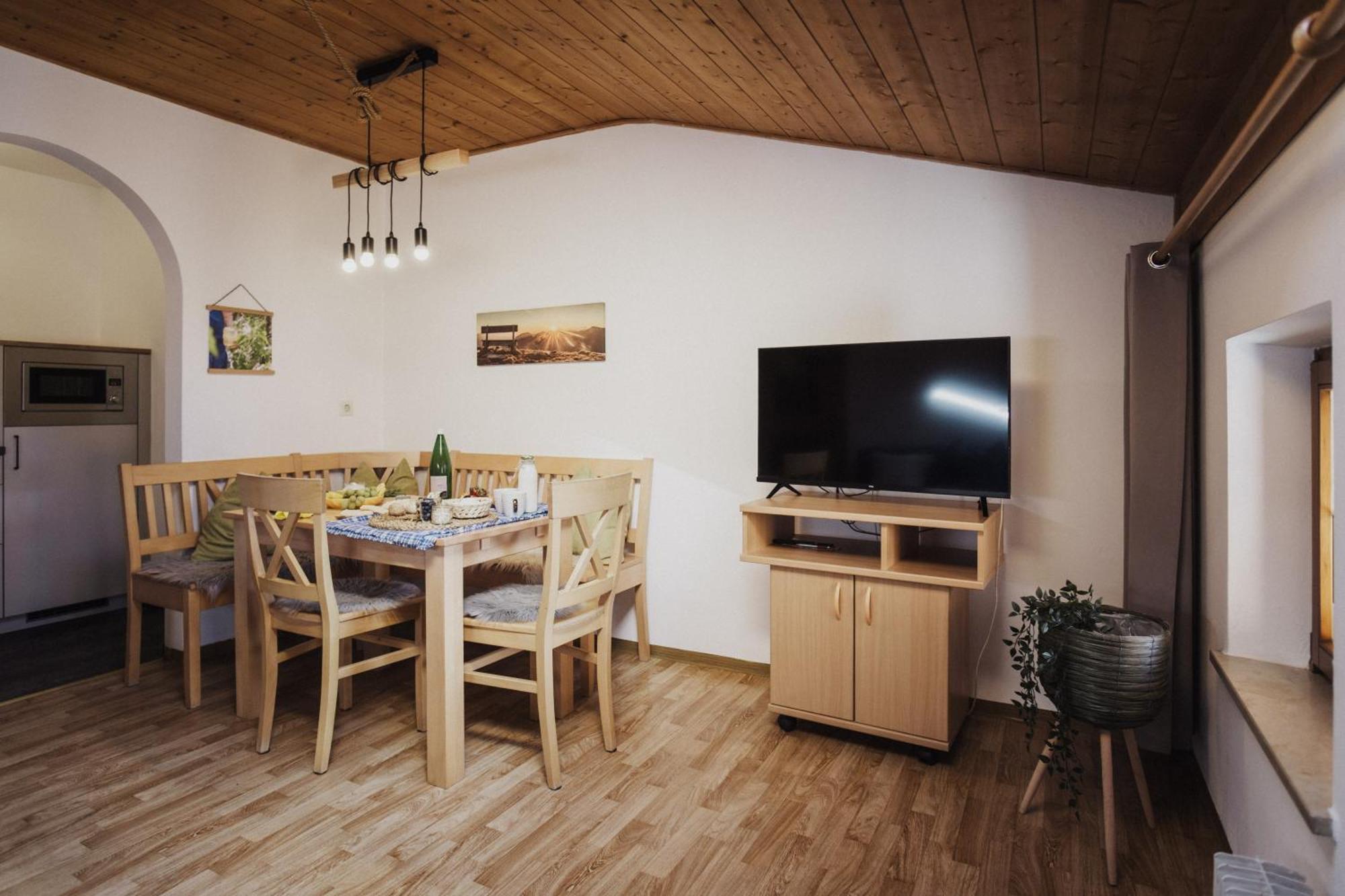 Toellhof Apartments And Farm Natz-Schabs Экстерьер фото