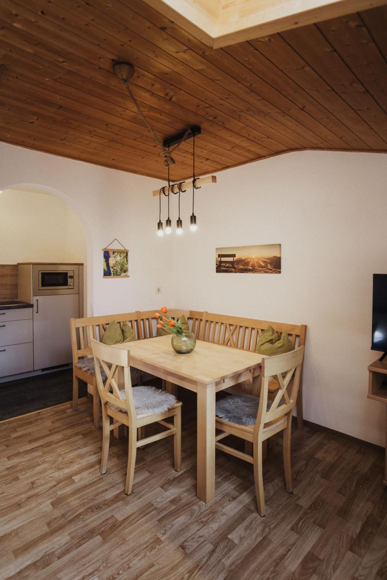 Toellhof Apartments And Farm Natz-Schabs Экстерьер фото